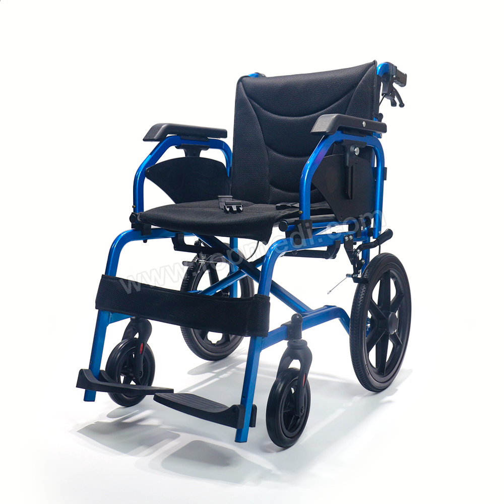 Topmedi aluminum adjustable foldable manual wheelchair with safety belt TAW870LABJPF7-46